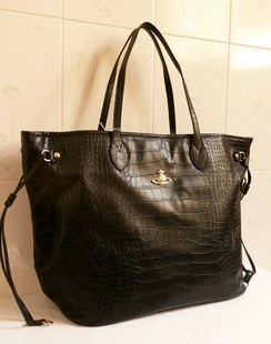 觡 Vivienne Westwood մ˭ ¨Ф